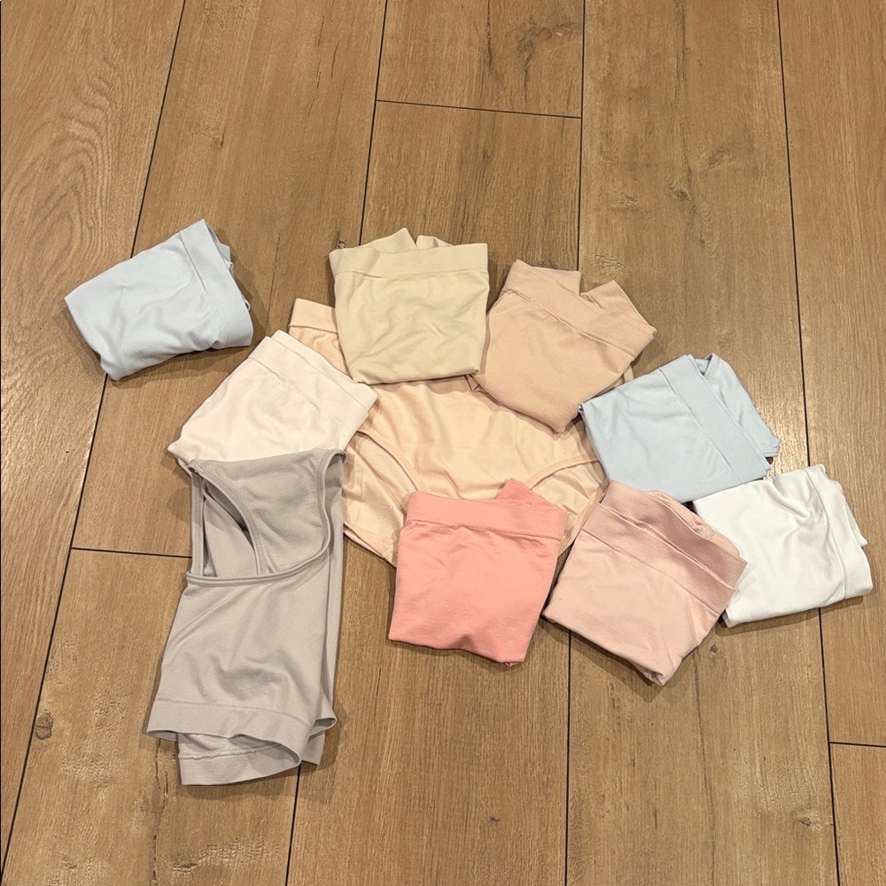 ATTRIBUTES Sleepwear Size M/M